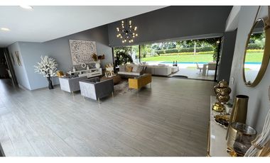 VENTA DE LUJOSA CASA CAMPESTRE EN ARMENIA, QUINDO, COLOMBIA