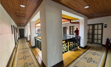 Cómoda oficina en el centro histórico