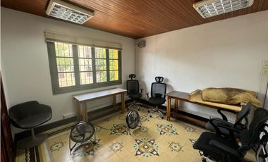 Cómoda oficina en el centro histórico