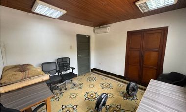 Cómoda oficina en el centro histórico