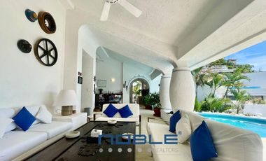 Casa en Venta en Marina Brisas, Acapulco.