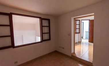 VENTA LOCAL Y PH SOBRE AV MITRE AVELLANEDA CTRO