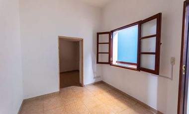 VENTA LOCAL Y PH SOBRE AV MITRE AVELLANEDA CTRO
