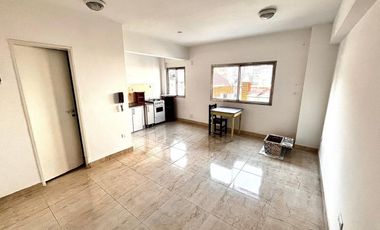 VENTA AVELLANEDA CENTRO MONOAMBIENTE CON PARRILLA