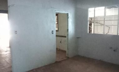 VENTA GALPON SOBRE LOTE PROPIO EN AVENIDA, LANUS OESTE