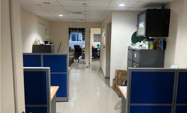 Venta de galera en Parque Lefevre GTA