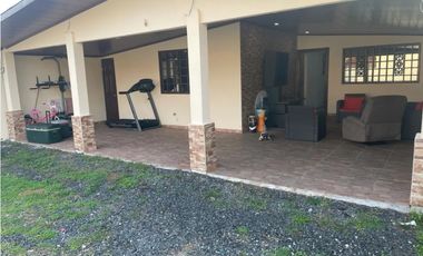 VENDO HERMOSA CASA EN PUERTO PILÓN DE 370 MTS2 --$145.000--