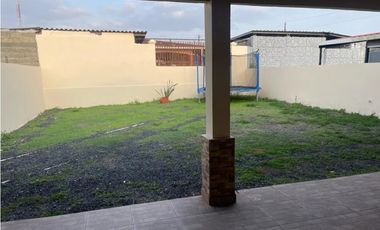 VENDO HERMOSA CASA EN PUERTO PILÓN DE 370 MTS2 --$145.000--