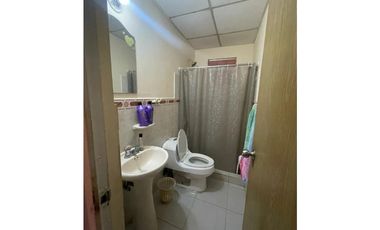 VENDO HERMOSA CASA EN PUERTO PILÓN DE 370 MTS2 --$145.000--