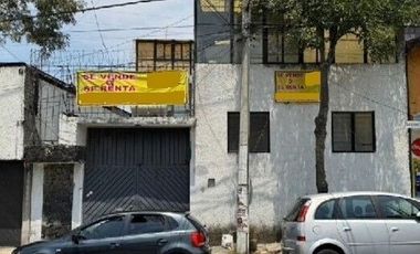 Edificio multiusos con locales en Padierna.