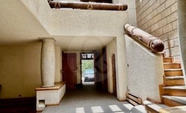 Casa en condominio en venta en San Lorenzo Acopilco