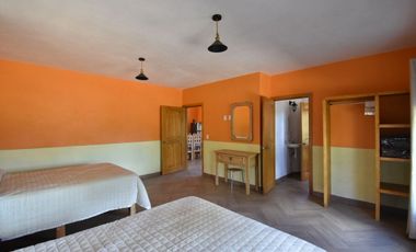 Los Espinos terreno en venta con cabañas en Tapalpa