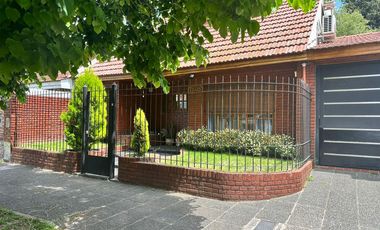 Casa en  Jose Marmol