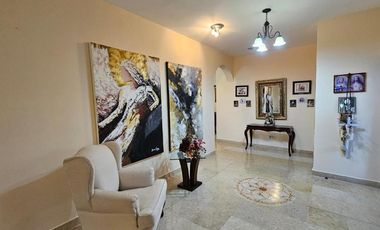 RESIDENCIA EN VENTA HACIENDA DEL ROSARIO