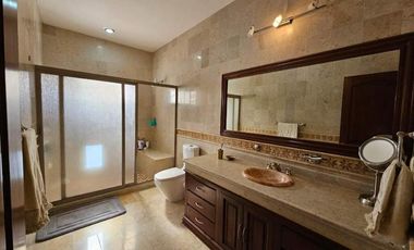 RESIDENCIA EN VENTA HACIENDA DEL ROSARIO