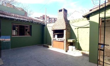 Chalet 3 Amb Con Garage y Patio