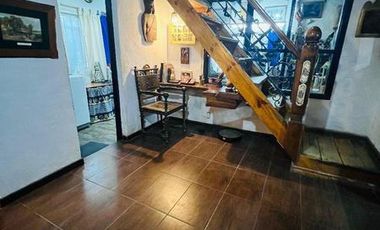 Casa lote propio con galpón