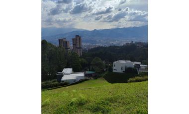 LOTE EXCLUSIVO A LA VENTA CON VISTA ABIERTA A LA CIUDAD EN LAS PALMAS