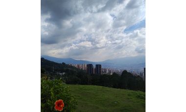 LOTE EXCLUSIVO A LA VENTA CON VISTA ABIERTA A LA CIUDAD EN LAS PALMAS