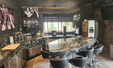 Casa en VENTA, Sierra Alta.