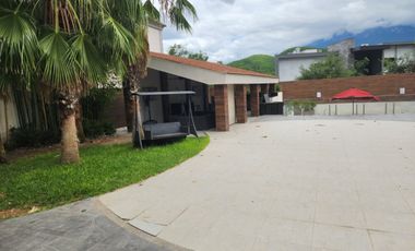 Casa en VENTA, Sierra Alta.