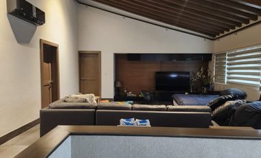 Casa en VENTA, Sierra Alta.