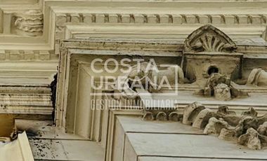 Edificio patrimonial en el centro de Valparaíso