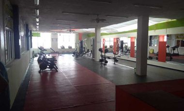 VENTA CENTRO DEPORTIVO TERRENO GRANDE GRANJAS BANTHI SAN JUAN DEL RIO