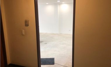 ARRIENDO OFICINA/CONSULTORIO CHICO