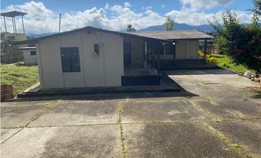 Venta de finca ubicada en marinilla