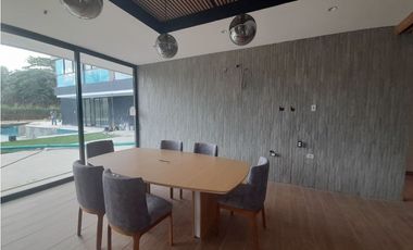 SE ALQUILA APARTA-SUITE EN SENIOR`S CLUB PANCE