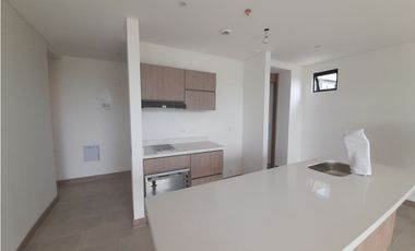 SE ALQUILA APARTA-SUITE EN SENIOR`S CLUB PANCE
