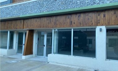 LOCAL EN ALQUILER PASEO COMERCIAL nuevo COSTA ESMERALDA