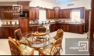CASA EN VENTA DELICIAS CHIH A UNA CUADRA DEL COLEGIO LA ROCA