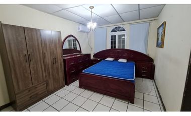 Se Alquila Casa Amoblada en Condado Del Rey $ 1.500 AB