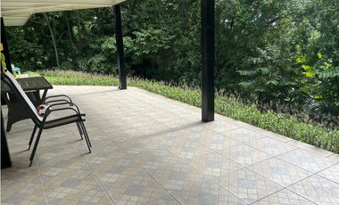 Renta y venta Casa en Cerro Ancón (AA)