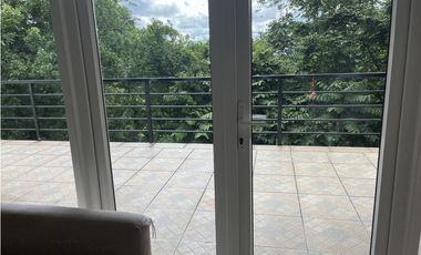 Renta y venta Casa en Cerro Ancón (AA)