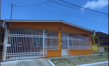 VENDO CASA EN VISTA ALEGRE --$120.000--
