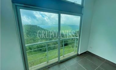 Se Vende Moderna Casa en la Urbanización Las Nubes del Valle de Antón