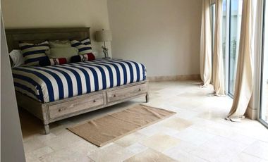 VENTA DE APARTAMENTO DE PLAYA EN BUENAVENTURA