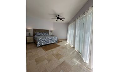VENTA DE APARTAMENTO DE PLAYA EN BUENAVENTURA