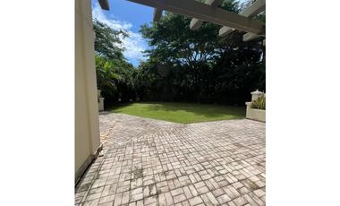 VENTA DE APARTAMENTO DE PLAYA EN BUENAVENTURA