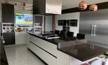 Venta - Penthouse en La Vista, Santa Maria