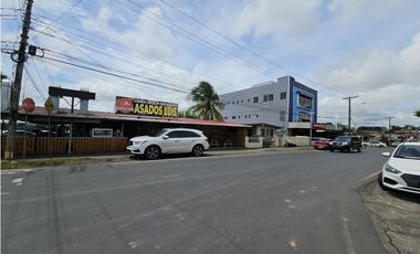 Venta de terreno comercial en La Chorrera (DR)