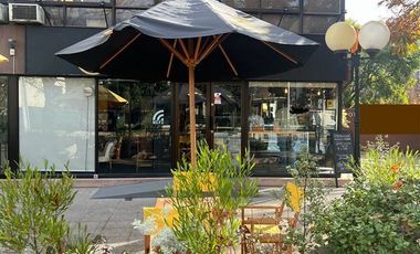 Local Comercial en Venta en Derecho de llaves | Hermosa cafetería al paso