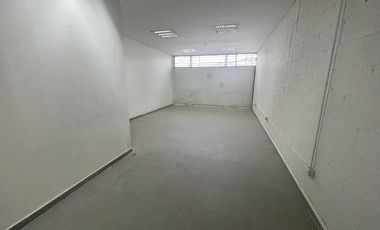 BODEGA COMERCIAL EN RENTA EN CALZADA LA VIGA