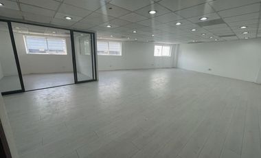 BODEGA COMERCIAL EN RENTA EN CALZADA LA VIGA