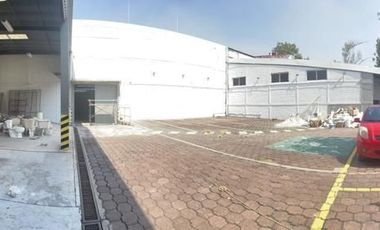 BODEGA COMERCIAL EN RENTA EN CALZADA LA VIGA