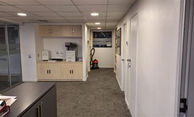 Oficina en Arriendo en Metro Los Leones / Av. Andrés Bello /Av. Providencia