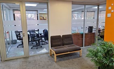 Oficina en Arriendo en Metro Los Leones / Av. Andrés Bello /Av. Providencia